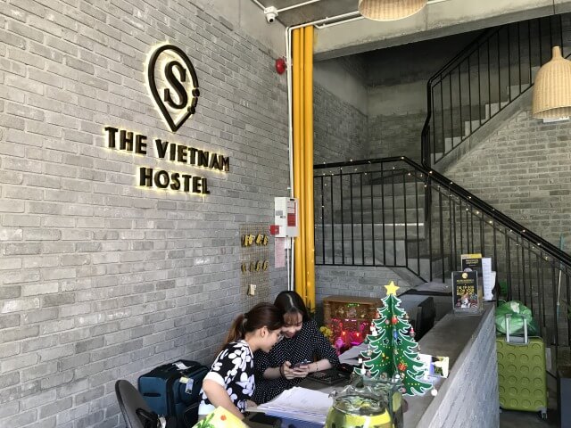 the vietnam hostel受付